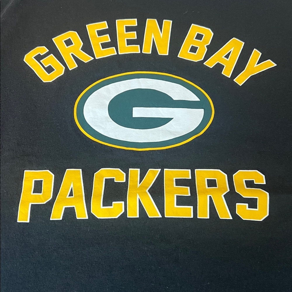 NFL Team Apparel Green Bay Packers Logo TShirt Size XL